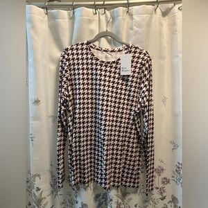 Kim Rogers Burgundy and White Houndstooth Top